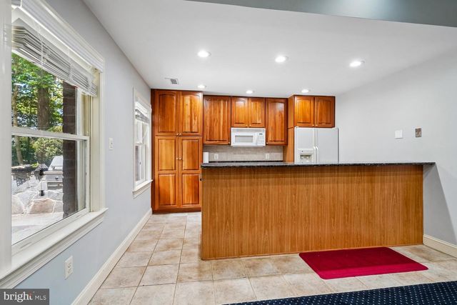 188 RIVER PARK DR, Great Falls, VA 22066