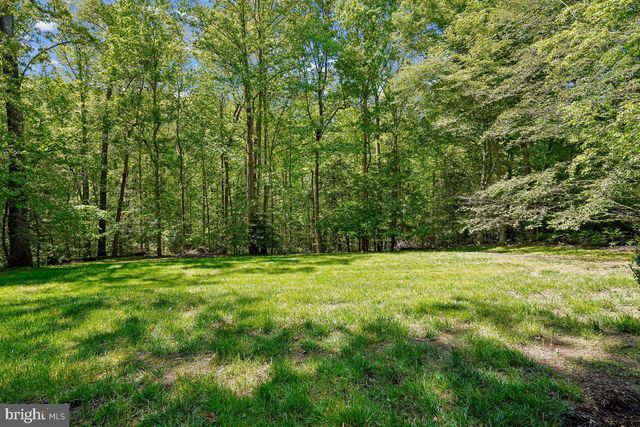 188 RIVER PARK DR, Great Falls, VA 22066