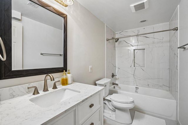 188 RIVER PARK DR, Great Falls, VA 22066