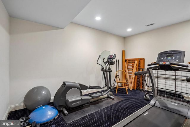 188 RIVER PARK DR, Great Falls, VA 22066