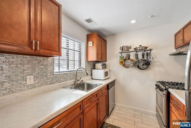 707 Thoreau Court, Mahwah, NJ 07430