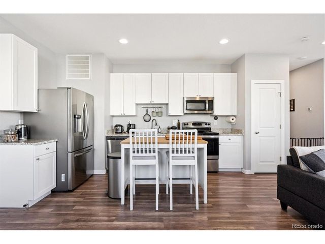 265 S 4th Ct, Deer Trail, CO 80105