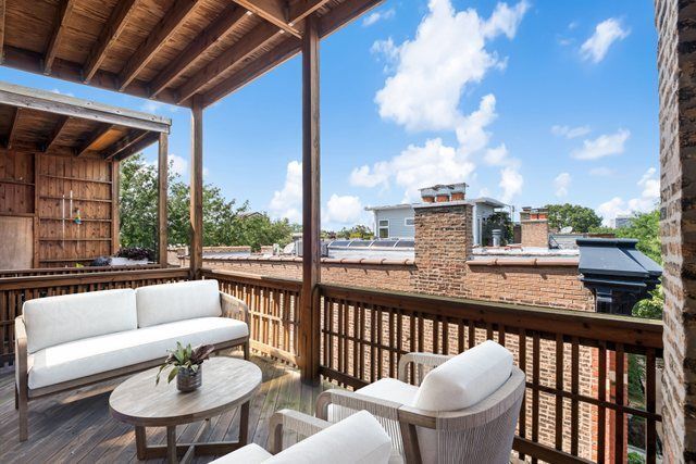 500 W Armitage Avenue 4, Chicago, IL 60614