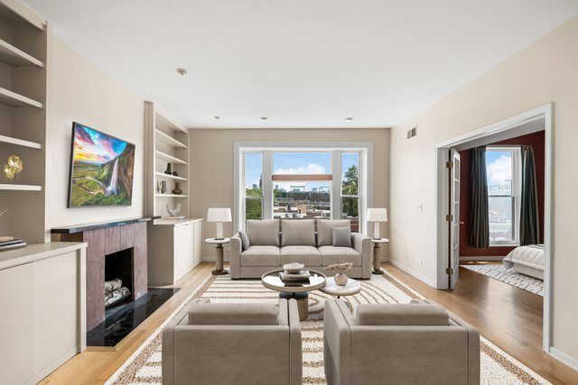 500 W Armitage Avenue 4, Chicago, IL 60614