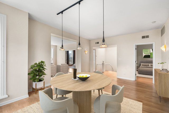 500 W Armitage Avenue 4, Chicago, IL 60614