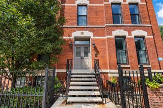 500 W Armitage Avenue 4, Chicago, IL 60614