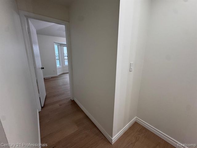 2633 Marlbank Drive, Sterling Heights, MI 48310