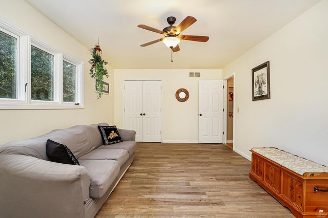 3214 Buffalo Road, Manhattan, KS 66503