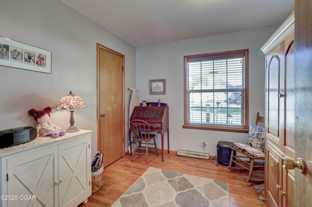 1121 Ash Street, Carthage, MO 64836