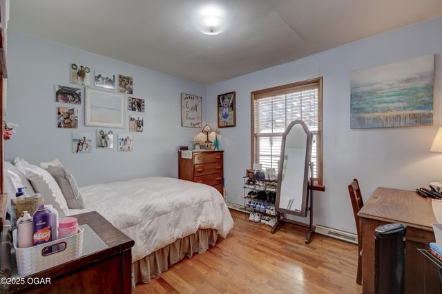 1121 Ash Street, Carthage, MO 64836