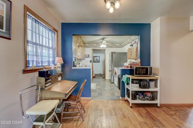 1121 Ash Street, Carthage, MO 64836