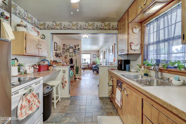 1121 Ash Street, Carthage, MO 64836