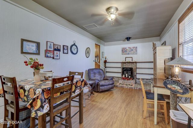 1121 Ash Street, Carthage, MO 64836