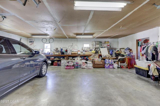 1121 Ash Street, Carthage, MO 64836