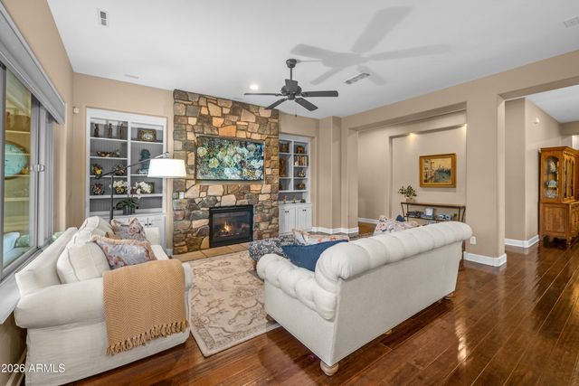 3738 E RIOPELLE Avenue, Gilbert, AZ 85298