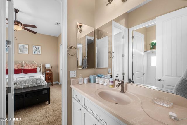 3738 E RIOPELLE Avenue, Gilbert, AZ 85298