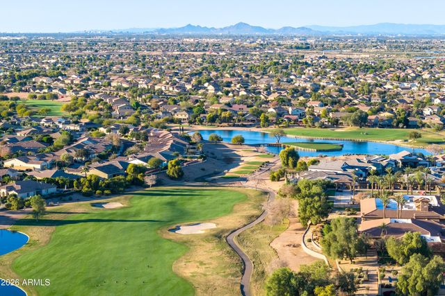 3738 E RIOPELLE Avenue, Gilbert, AZ 85298