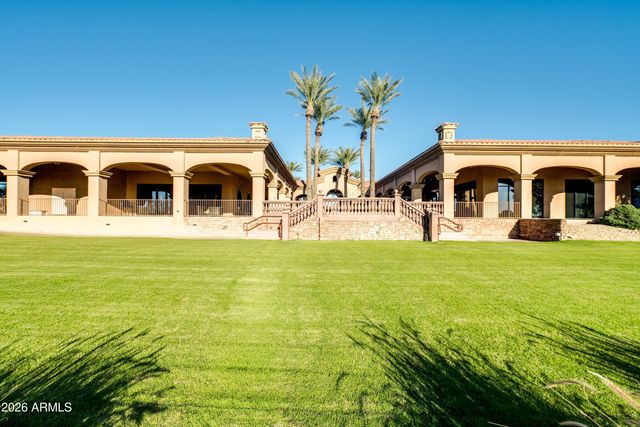 3738 E RIOPELLE Avenue, Gilbert, AZ 85298