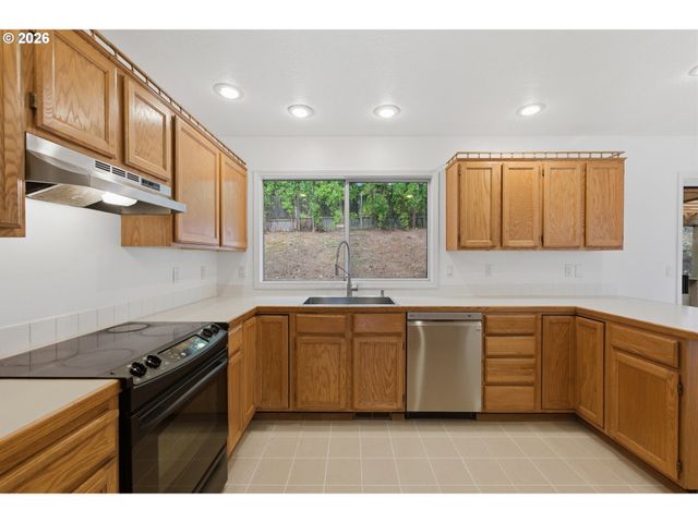 7035 Sw 164TH Ter, Beaverton, OR 97007
