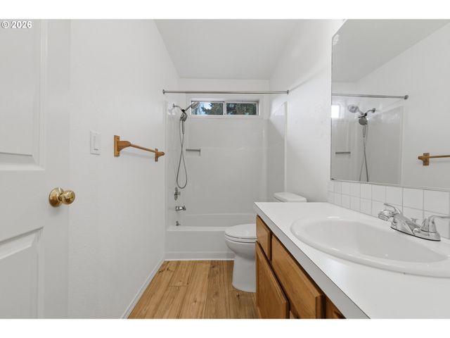 7035 Sw 164TH Ter, Beaverton, OR 97007