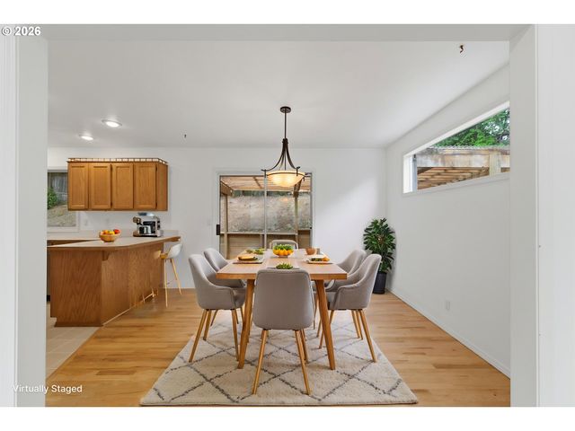 7035 Sw 164TH Ter, Beaverton, OR 97007