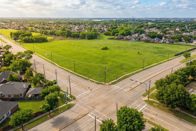 908 Polo Road, Grand Prairie, TX 75052