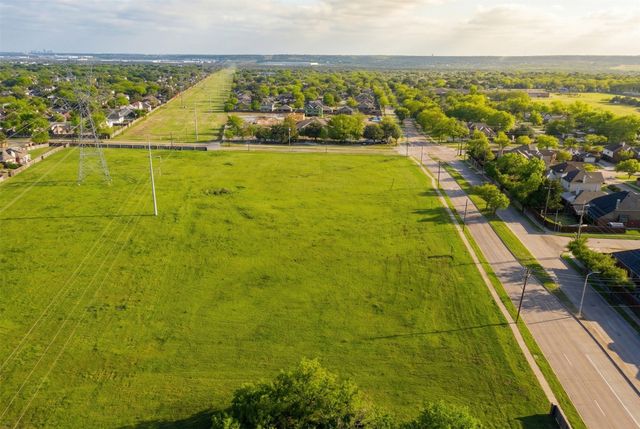 908 Polo Road, Grand Prairie, TX 75052