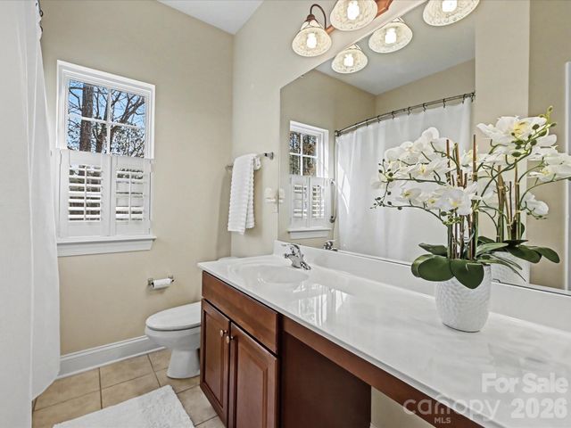 108 Braxton Gate Court, Mount Holly, NC 28120