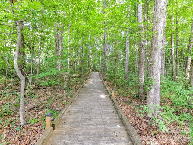 108 Braxton Gate Court, Mount Holly, NC 28120