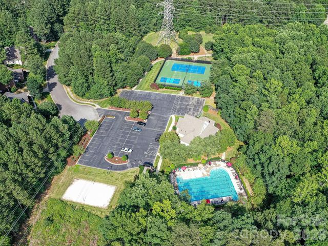 108 Braxton Gate Court, Mount Holly, NC 28120