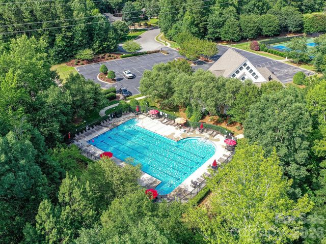 108 Braxton Gate Court, Mount Holly, NC 28120