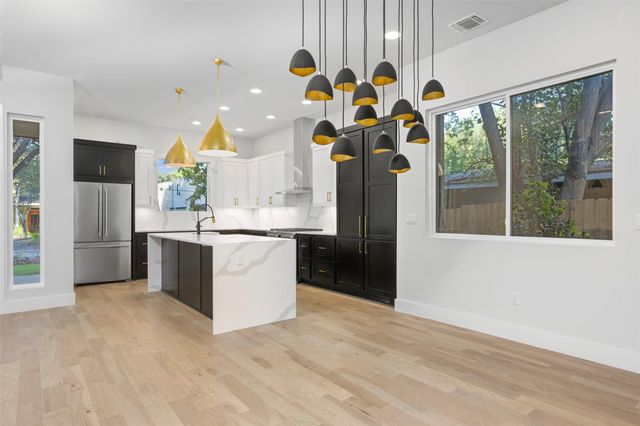 407 El Paso ST, Austin, TX 78704