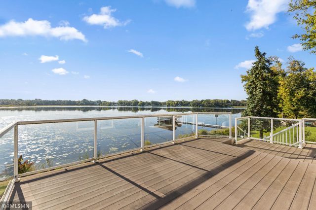 998 Kohlman Court, Maplewood, MN 55109