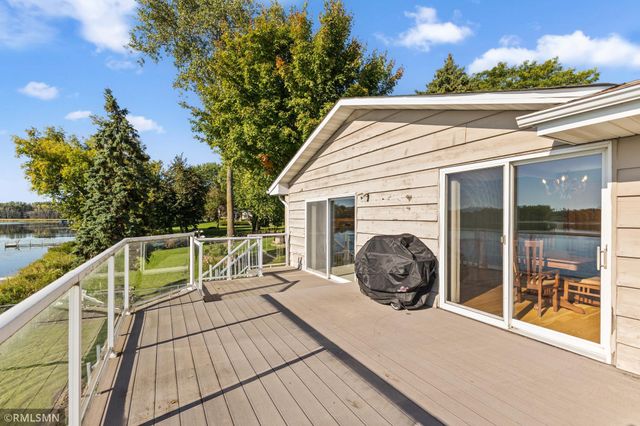 998 Kohlman Court, Maplewood, MN 55109