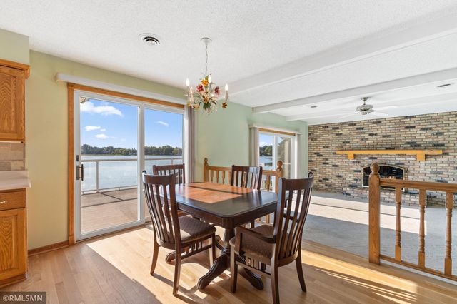 998 Kohlman Court, Maplewood, MN 55109