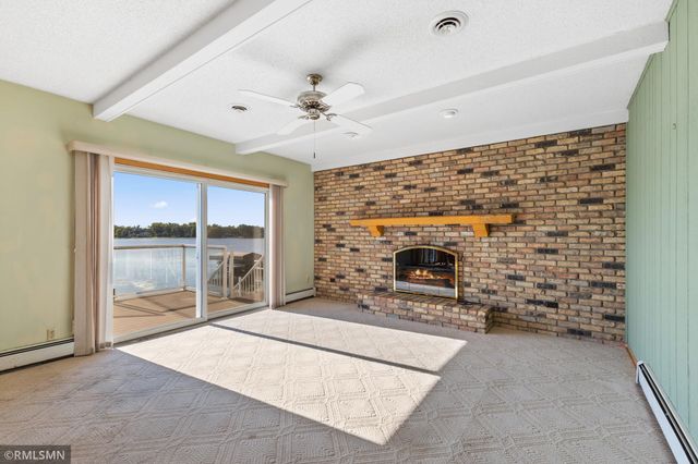 998 Kohlman Court, Maplewood, MN 55109