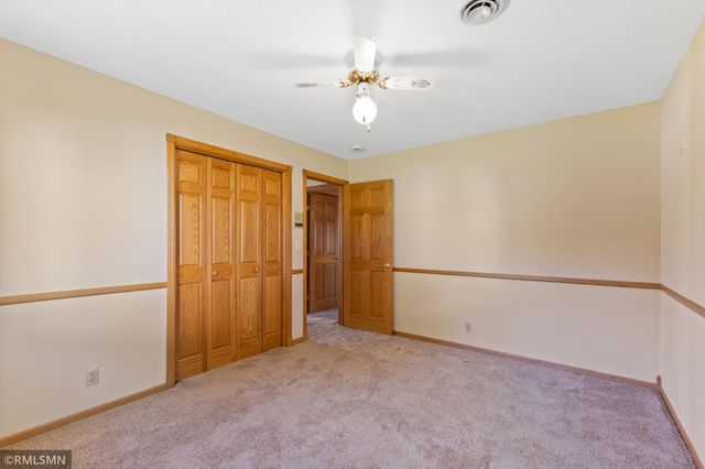 998 Kohlman Court, Maplewood, MN 55109