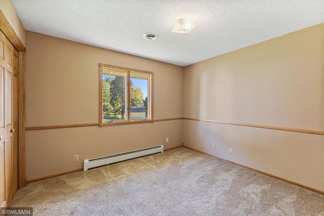 998 Kohlman Court, Maplewood, MN 55109