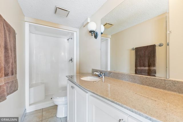 998 Kohlman Court, Maplewood, MN 55109