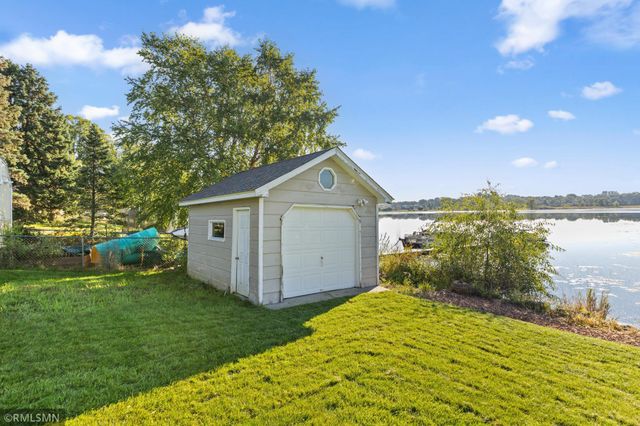 998 Kohlman Court, Maplewood, MN 55109