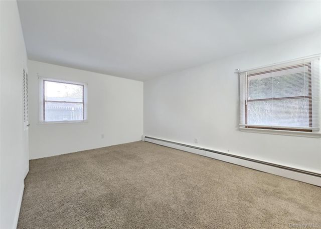 652 Hawkins Road E, Coram, NY 11727