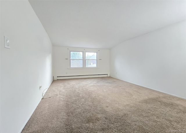 652 Hawkins Road E, Coram, NY 11727