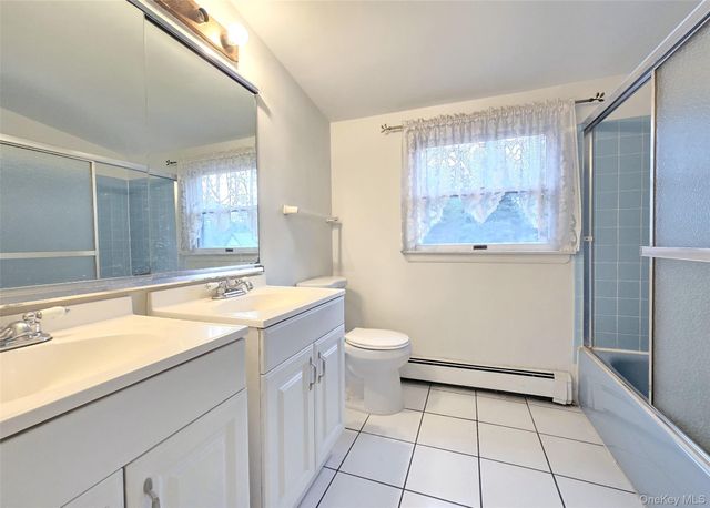 652 Hawkins Road E, Coram, NY 11727