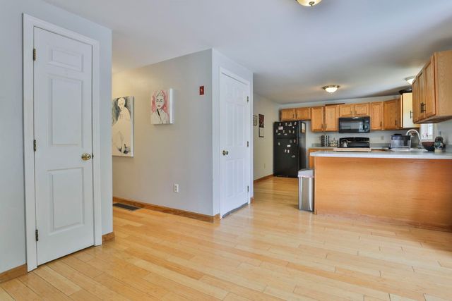 9 Mountain Road, Goffstown, NH 03045