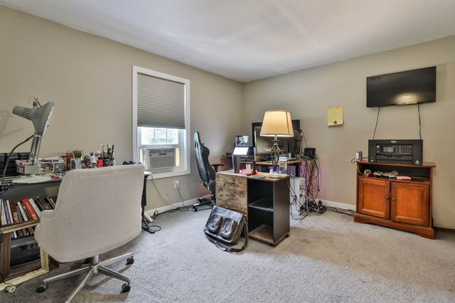 9 Mountain Road, Goffstown, NH 03045