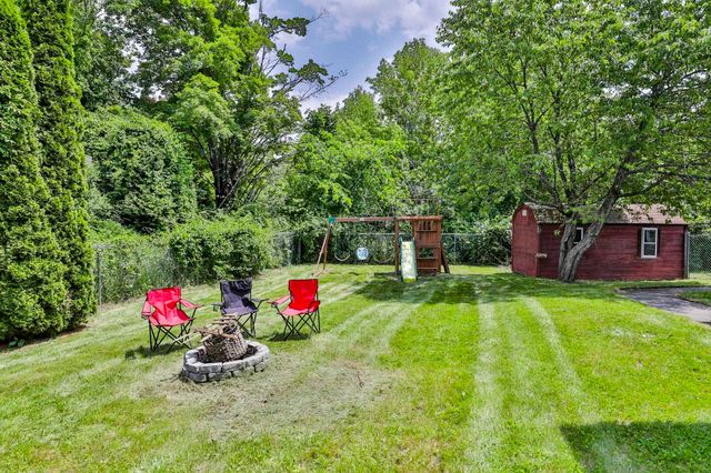 9 Mountain Road, Goffstown, NH 03045