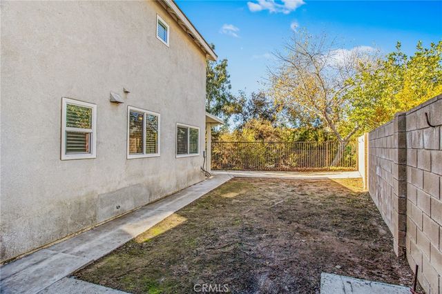 910 Pathfinder Way, Corona, CA 92878