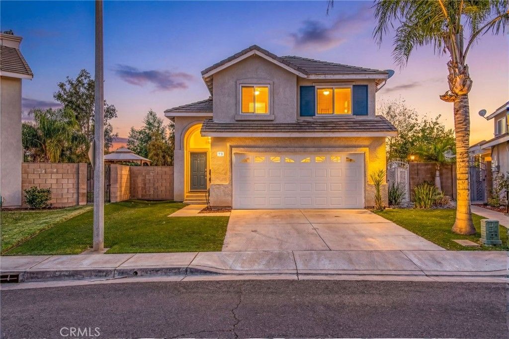 910 Pathfinder Way, Corona, CA 92878