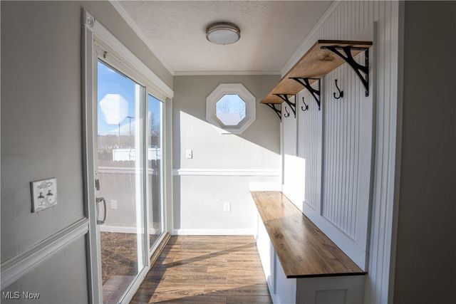 14 E Dartmore Avenue, Akron, OH 44301