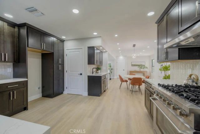 5710 Wilbur, Tarzana, CA 91356